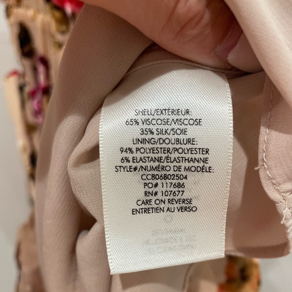 NWT- Alice + Olivia floral wrap dress - Picture 9 of 16